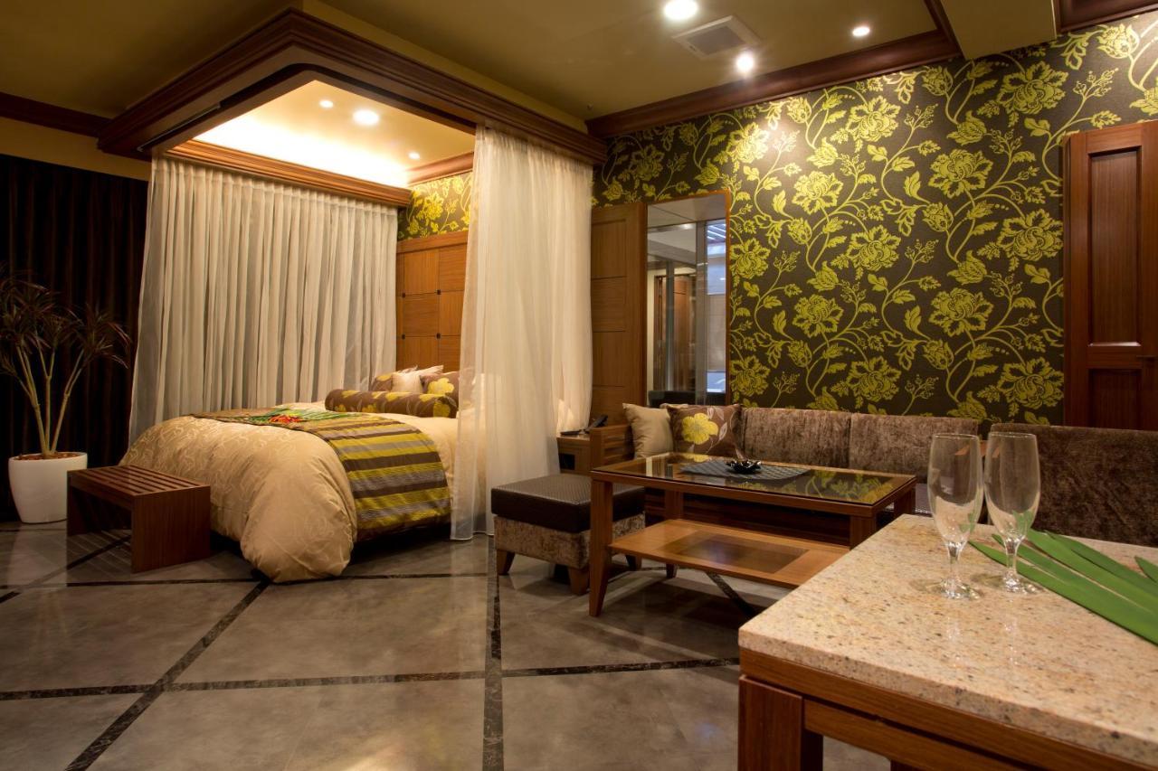 Hotel And Spa Lotus Modern (Adults Only) Kyoto Bagian luar foto