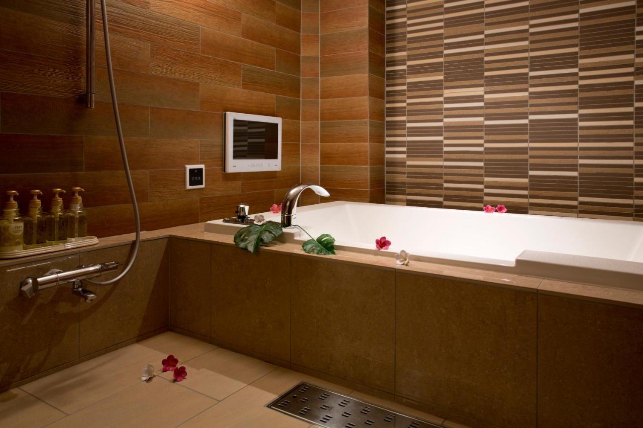 Hotel And Spa Lotus Modern (Adults Only) Kyoto Bagian luar foto